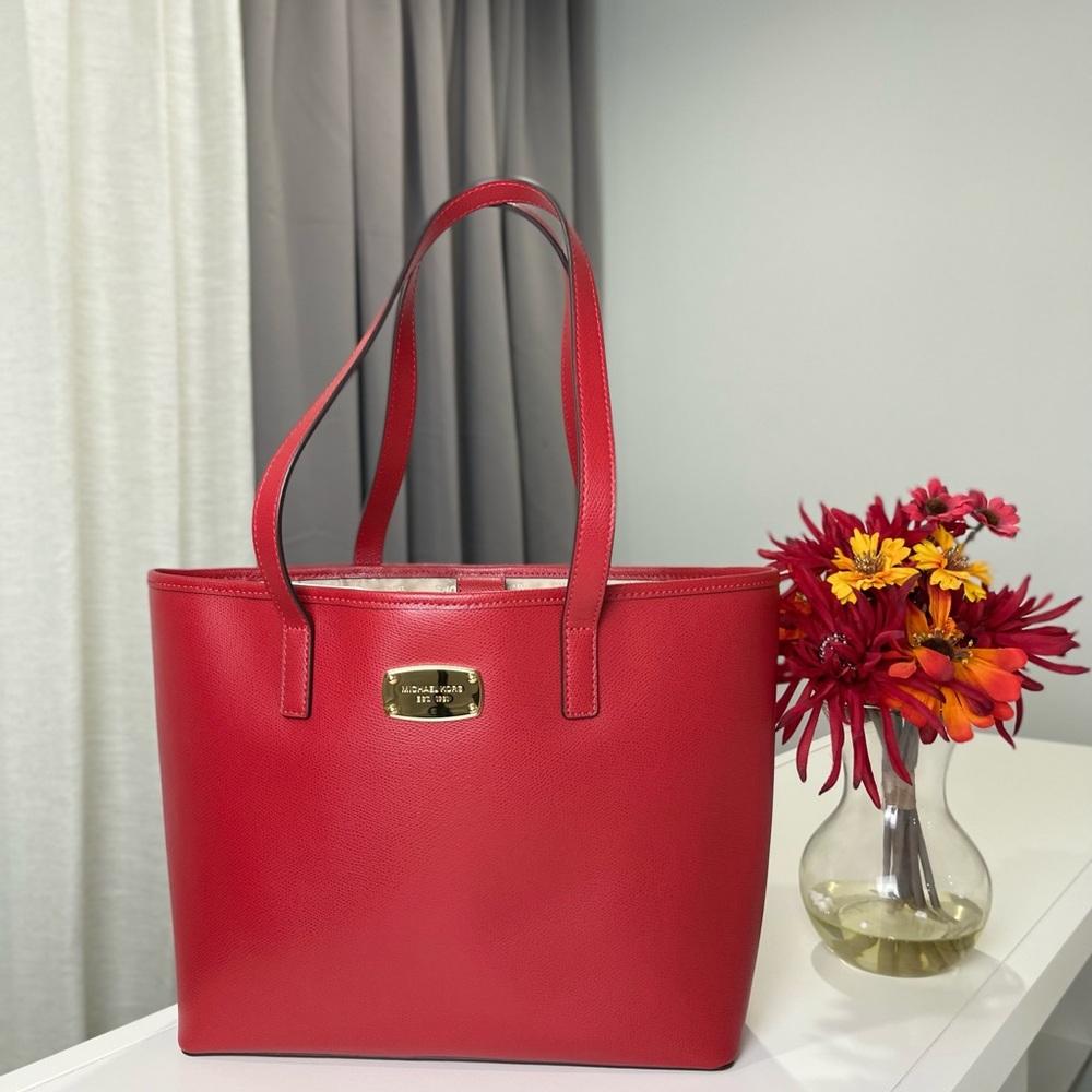 Michael Kors Jet Set Red Travel Tote